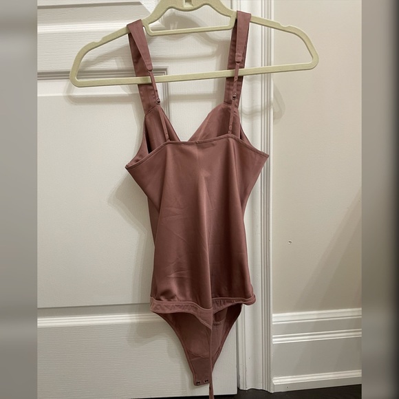 Abercrombie wide strap cowl neck cami bodysuit NWOT - Picture 2 of 3